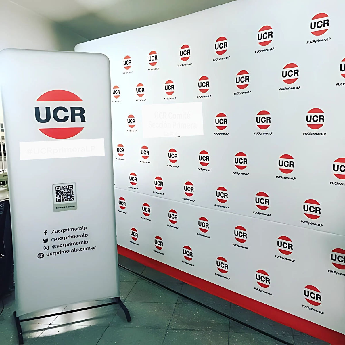 Custom Backdrops. Straight Form – C Print USA